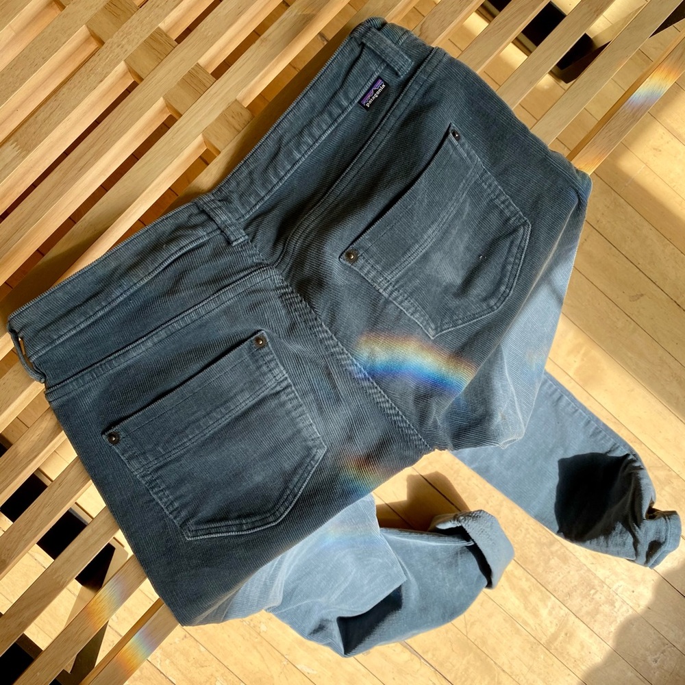 Patagonia Women’s Teal Corduroy Pants Size 28